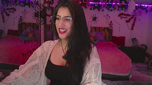 azahar  ziiz online show from October 19, 2:14 am