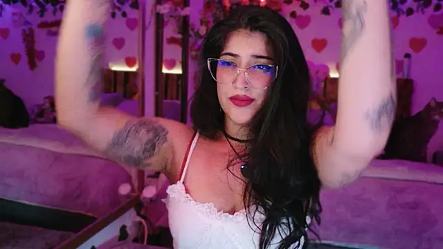 azahar  ziiz online show from April 8, 2:13 am