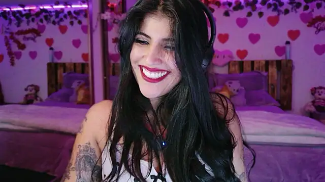 azahar  ziiz online show from March 14, 9:54 pm