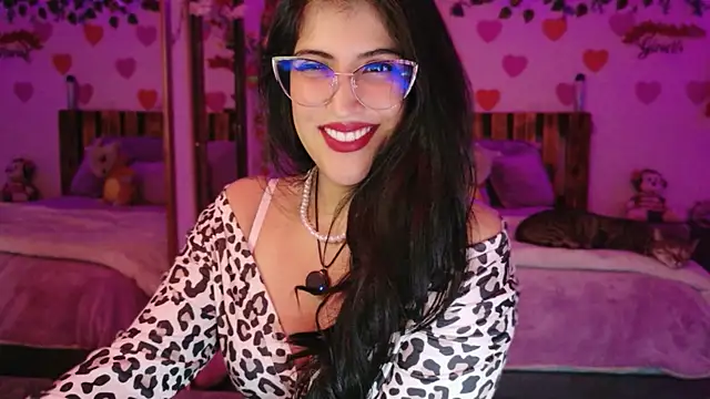 azahar  ziiz online show from April 14, 1:10 am