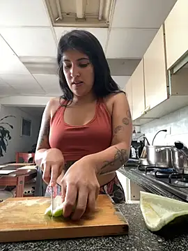 azahar  ziiz online show from March 6, 5:19 pm