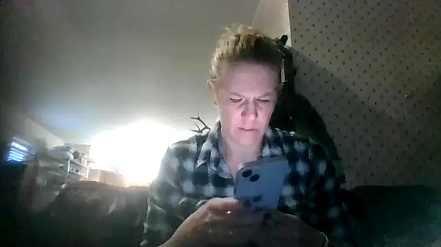 lisamatty4601 online show from January 18, 11:00 pm