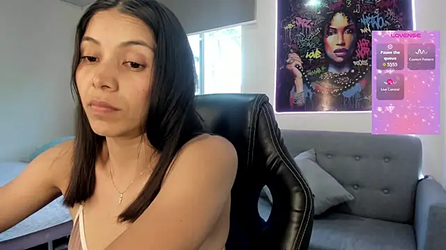 Snapshot of andykiuty chatting on November 4, 8:12 pm andykiuty online show from November 4, 8:12 pm