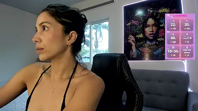 Snapshot of andykiuty chatting on October 29, 8:30 pm andykiuty online show from October 29, 8:30 pm