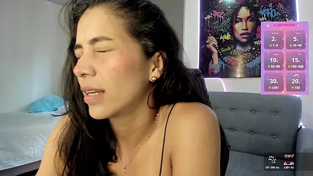 Snapshot of andykiuty chatting on November 11, 7:30 pm andykiuty online show from November 11, 7:30 pm