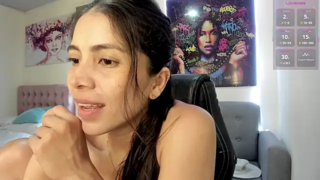 andykiuty online show from March 7, 7:41 pm