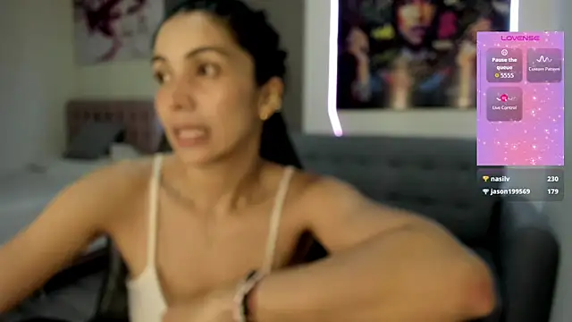 Snapshot of andykiuty chatting on December 13, 8:04 pm andykiuty online show from December 13, 8:04 pm