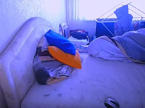 Snapshot of HornyRalfi55 chatting on February 3, 3:17 pm HornyRalfi55 online show from February 3, 3:17 pm