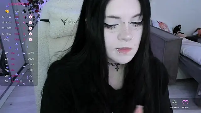 SelenaCute online show from October 17, 5:33 am