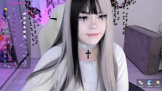 Snapshot of SelenaCute chatting on November 4, 11:58 am SelenaCute online show from November 4, 11:58 am