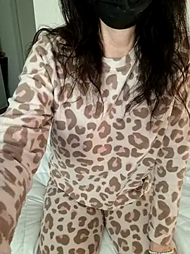 Snapshot of Silvia_Zeno chatting on February 19, 4:20 am Silvia Zeno online show from February 19, 4:20 am