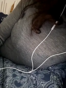 Snapshot of Silvia_Zeno chatting on February 2, 8:24 am Silvia Zeno online show from February 2, 8:24 am