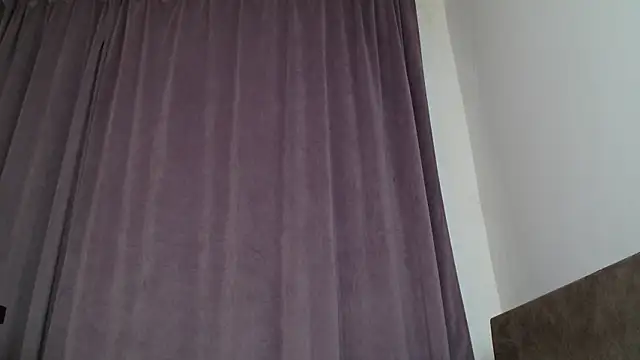 Snapshot of LadyMilfxxx chatting on October 30, 4:48 pm LadyMilfxxx online show from October 30, 4:48 pm