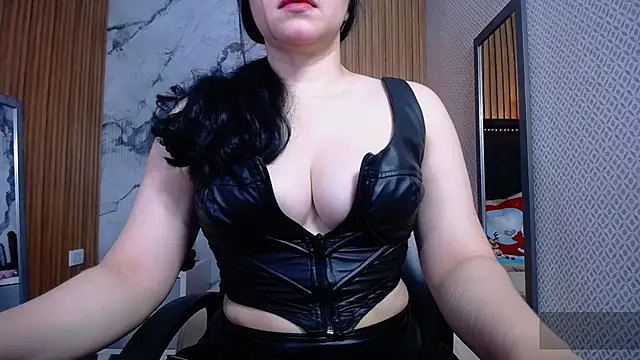 megancero online show from December 5, 12:37 pm