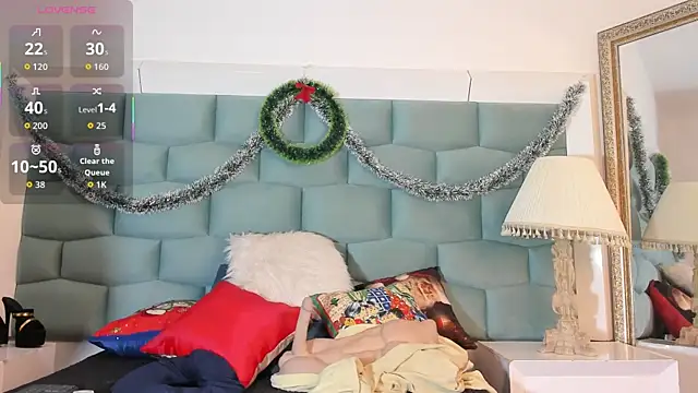 MiaMancini online show from December 16, 9:19 pm