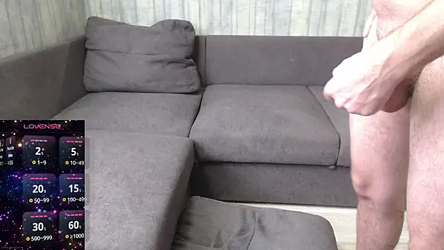 Snapshot of Kerry20115 chatting on December 18, 9:47 am Kerry20115 online show from December 18, 9:47 am