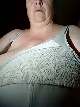 Nataliesbestjuggs online show from March 8, 3:17 am