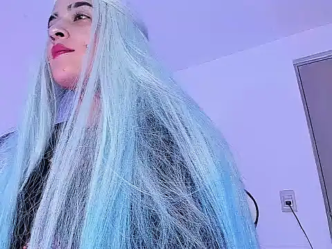 sarah benjjaminn online show from May 8, 7:28 pm