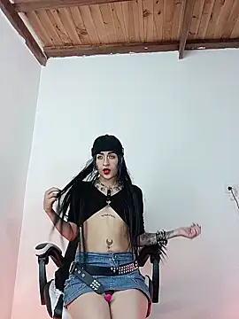 sarah benjjaminn online show from September 26, 10:00 am