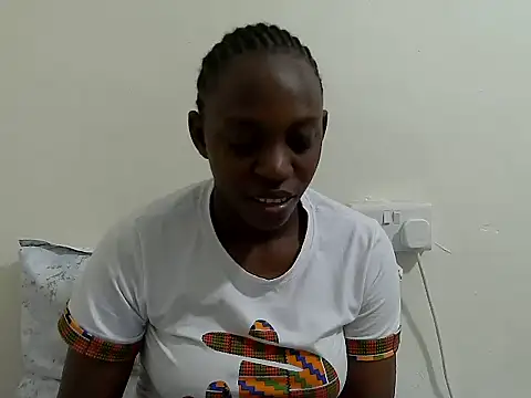 Snapshot of lizbela1 chatting on September 12, 9:03 pm lizbela1 online show from September 12, 9:03 pm