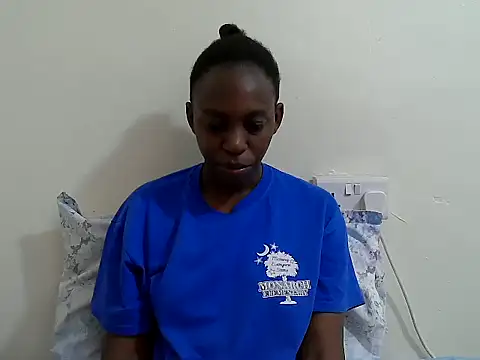 Snapshot of lizbela1 chatting on October 16, 10:23 am lizbela1 online show from October 16, 10:23 am