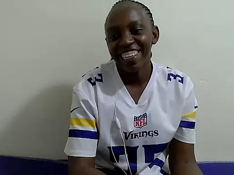 Snapshot of lizbela1 chatting on November 7, 7:07 pm lizbela1 online show from November 7, 7:07 pm