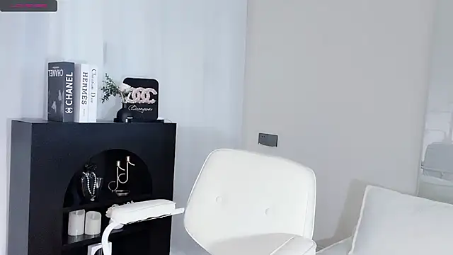 Snapshot of lvy-w chatting on November 11, 5:13 am lvy-w online show from November 11, 5:13 am