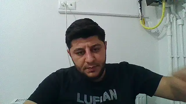 Snapshot of erkekkkadam chatting on March 19, 10:09 pm erkekkkadam online show from March 19, 10:09 pm