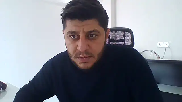 Snapshot of erkekkkadam chatting on January 15, 6:54 am erkekkkadam online show from January 15, 6:54 am