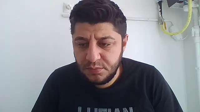 Snapshot of erkekkkadam chatting on February 23, 7:00 am erkekkkadam online show from February 23, 7:00 am