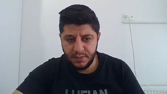 Snapshot of erkekkkadam chatting on January 25, 5:51 am erkekkkadam online show from January 25, 5:51 am