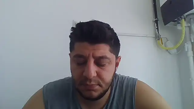 Snapshot of erkekkkadam chatting on February 9, 8:10 am erkekkkadam online show from February 9, 8:10 am