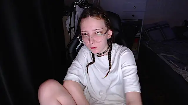 AmeliaKamishiro online show from November 24, 2:33 am