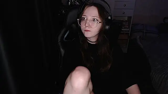 AmeliaKamishiro online show from November 30, 1:01 pm