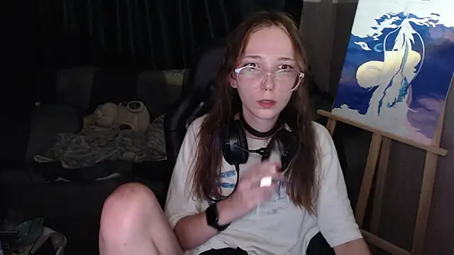 Snapshot of AmeliaKamishiro chatting on October 5, 10:11 pm AmeliaKamishiro online show from October 5, 10:11 pm
