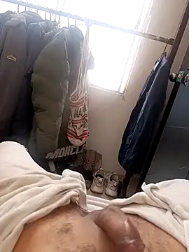 Snapshot of cachorro0527 chatting on February 27, 3:23 pm cachorro0527 online show from February 27, 3:23 pm