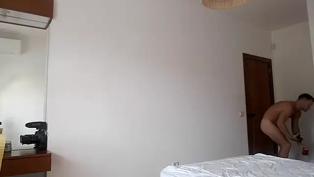 SexyandMarried1 online show from December 4, 10:47 am