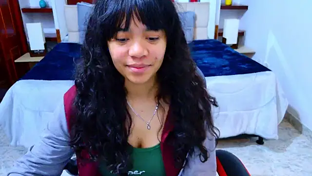 laureentt  online show from November 22, 3:16 am