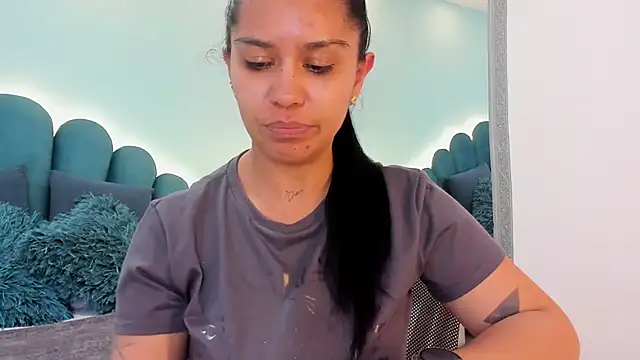 sharlott18 online show from April 9, 7:42 pm