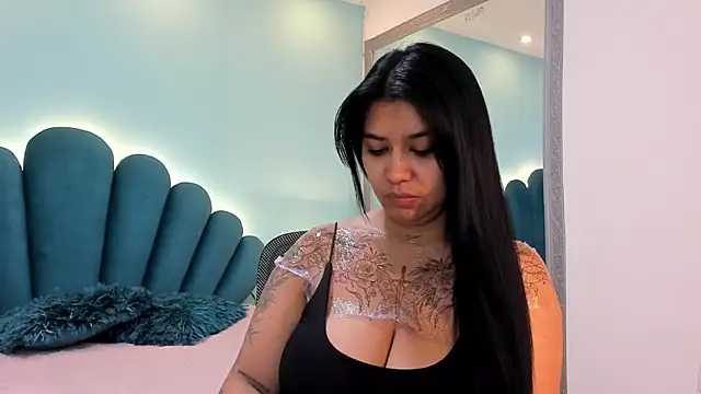 sharlott18 online show from January 9, 11:39 am