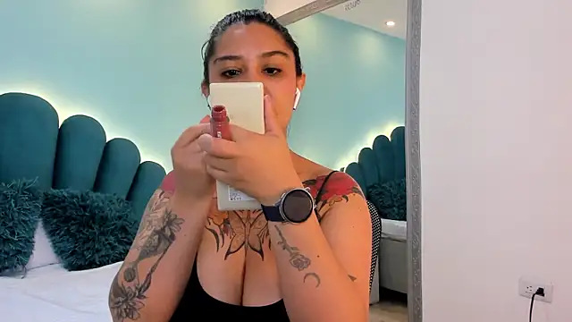 sharlott18 online show from February 19, 12:57 pm