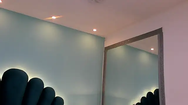 sharlott18 online show from November 8, 10:52 am