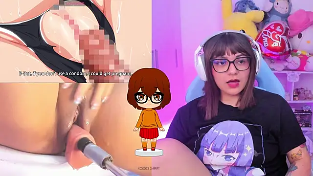 cinna monroll online show from April 15, 4:40 am