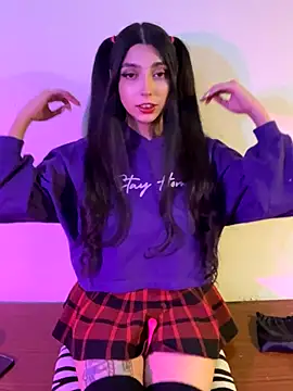 Snapshot of Felicia_smok3 chatting on November 8, 3:54 am Felicia smok3 online show from November 8, 3:54 am