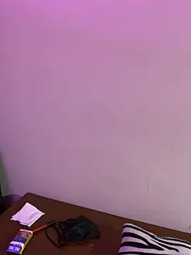 Snapshot of Felicia_smok3 chatting on February 17, 3:36 am Felicia smok3 online show from February 17, 3:36 am