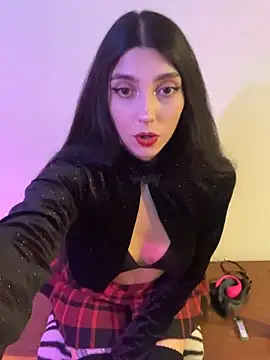 Snapshot of Felicia_smok3 chatting on December 4, 2:10 am Felicia smok3 online show from December 4, 2:10 am