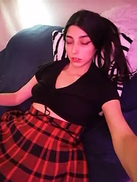 Snapshot of Felicia_smok3 chatting on December 10, 4:17 pm Felicia smok3 online show from December 10, 4:17 pm