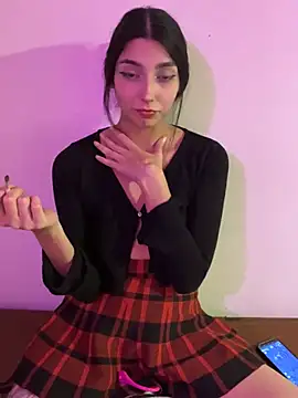 Snapshot of Felicia_smok3 chatting on February 4, 1:02 am Felicia smok3 online show from February 4, 1:02 am