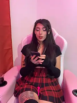 Snapshot of Felicia_smok3 chatting on June 16, 3:39 am Felicia smok3 online show from June 16, 3:39 am