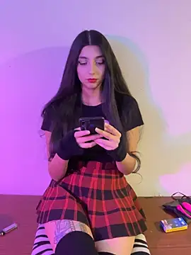 Snapshot of Felicia_smok3 chatting on November 2, 2:05 am Felicia smok3 online show from November 2, 2:05 am